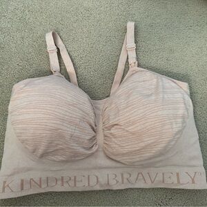 Kindred Bravely Sublime® Hands-Free Pumping & Nursing Bra